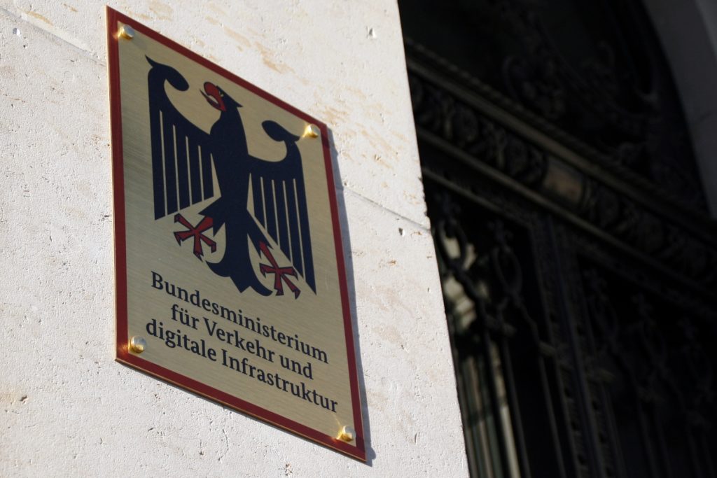 drohnen, flughäfen, Verkehrsministerium: 17 Vorfälle mit Drohnen an Flughäfen in 2019, City-News.de, City-News.de