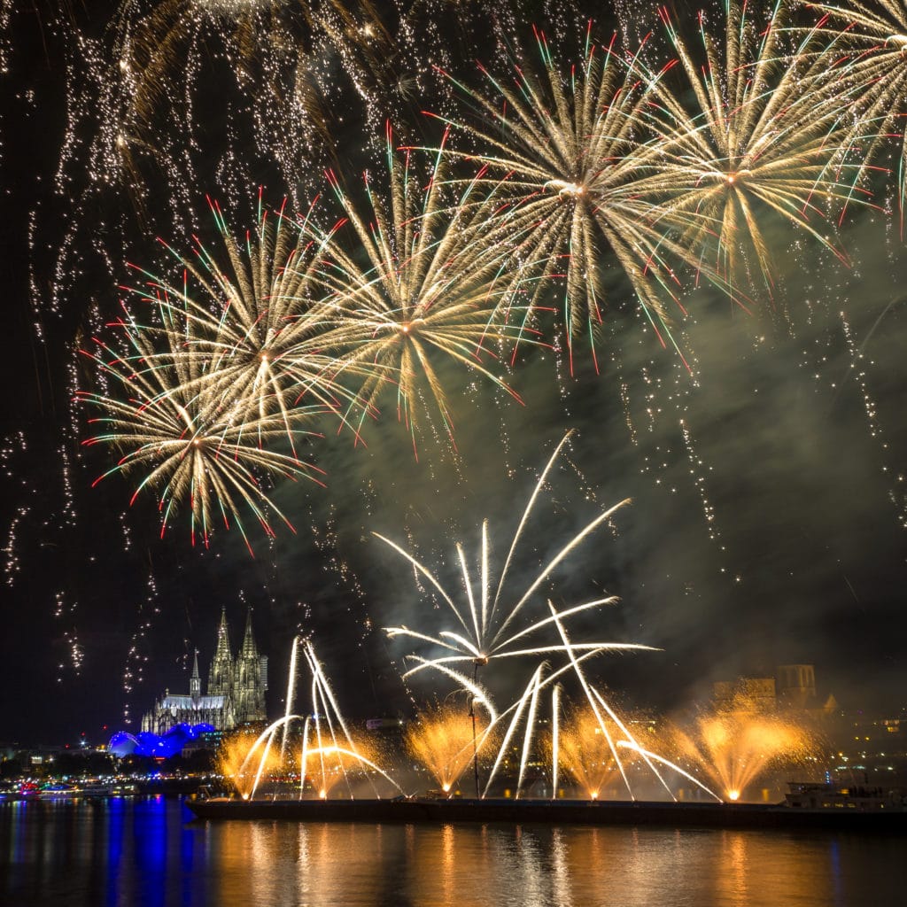, Kölner Lichter 2019: Mit Pixum Tickets für Deutschlands größtes musiksynchrones Feuerwerk gewinnen, City-News.de, City-News.de