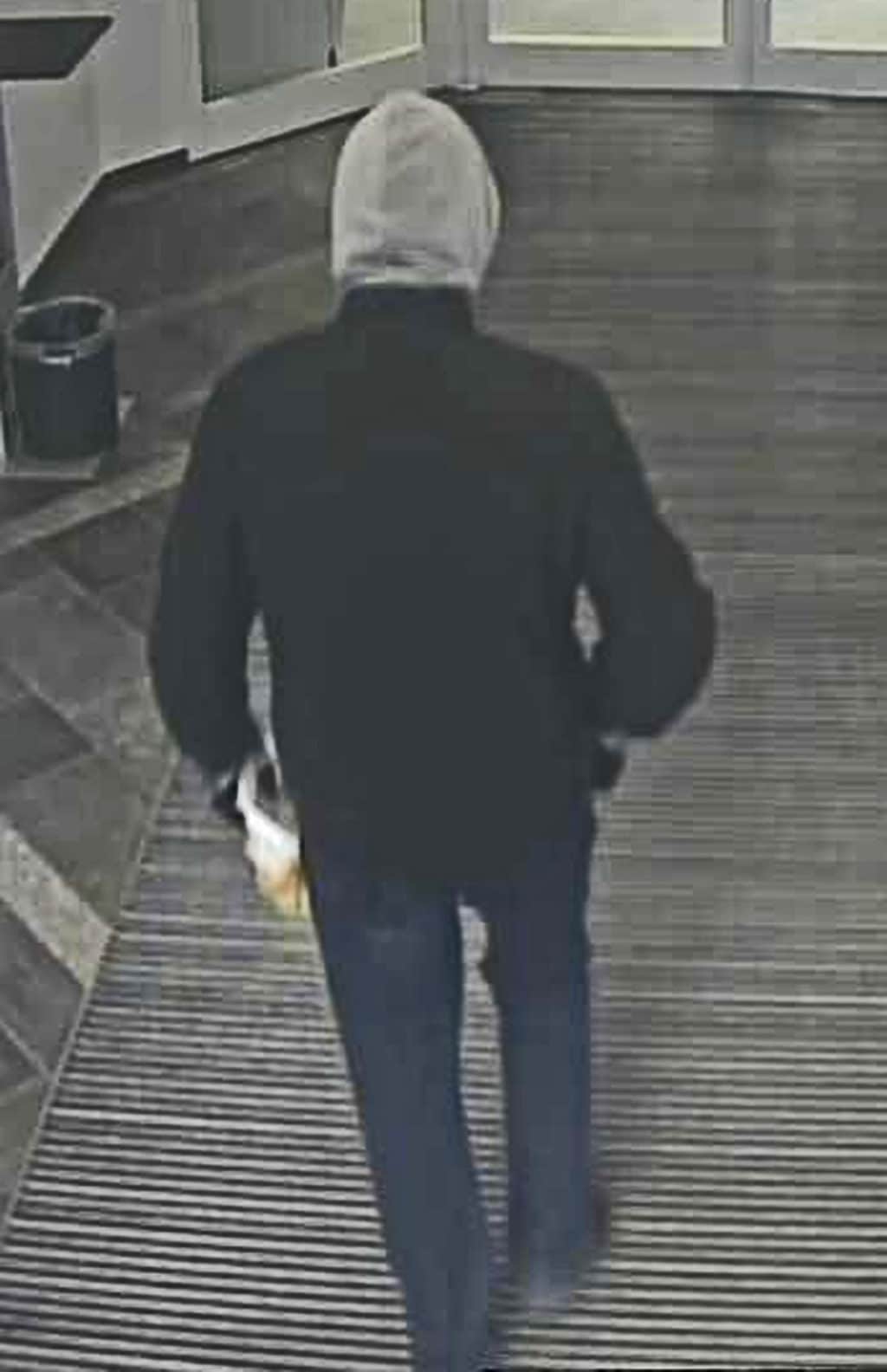 , Belohnung ausgesetzt ! Weitere öffentliche Suche nach Bankräuber – Velbert, City-News.de