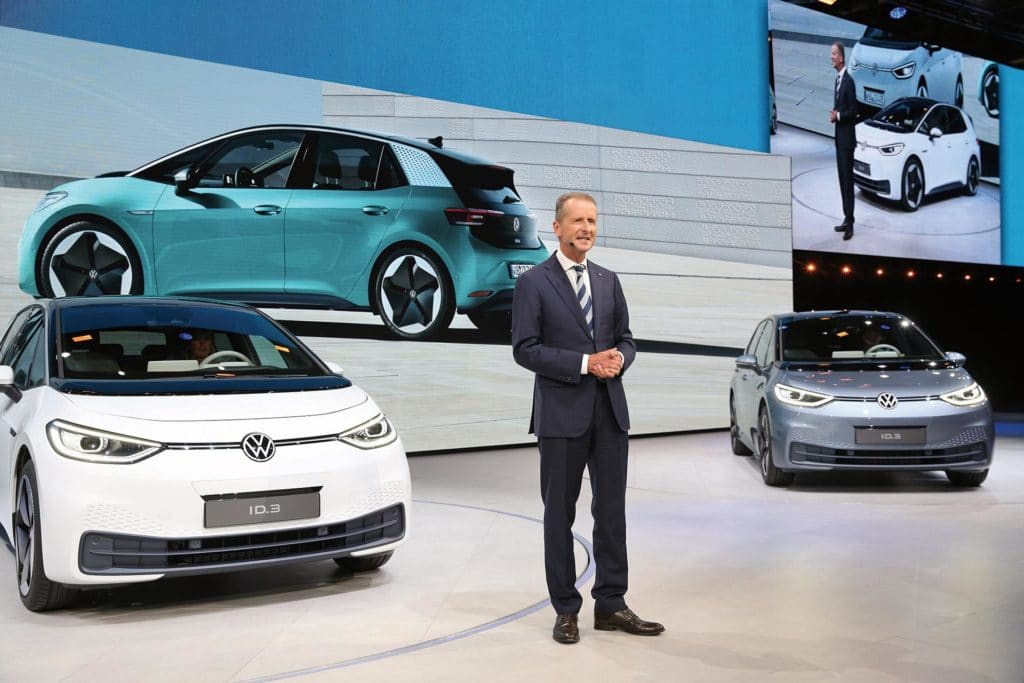 Volkswagen Prasentiert In Frankfurt Iaa Den Wegweisenden Id 3