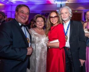 Armin und Susanne Laschet, Ornella Muti und Dr. Hermann ...
