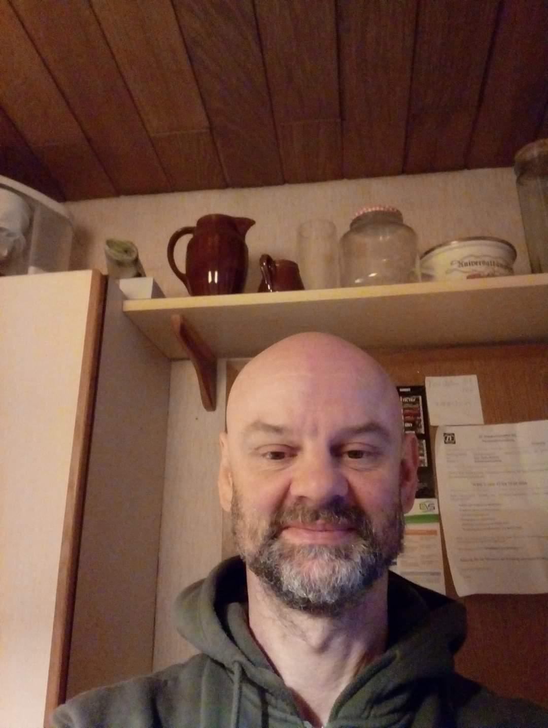 Tötungsdelikt in Saarbrücken, Tötungsdelikt auf offener Straße! Polizei sucht nach dem 46 Jahre alten Markus Christian Zipfel aus Friedrichsthal, City-News.de