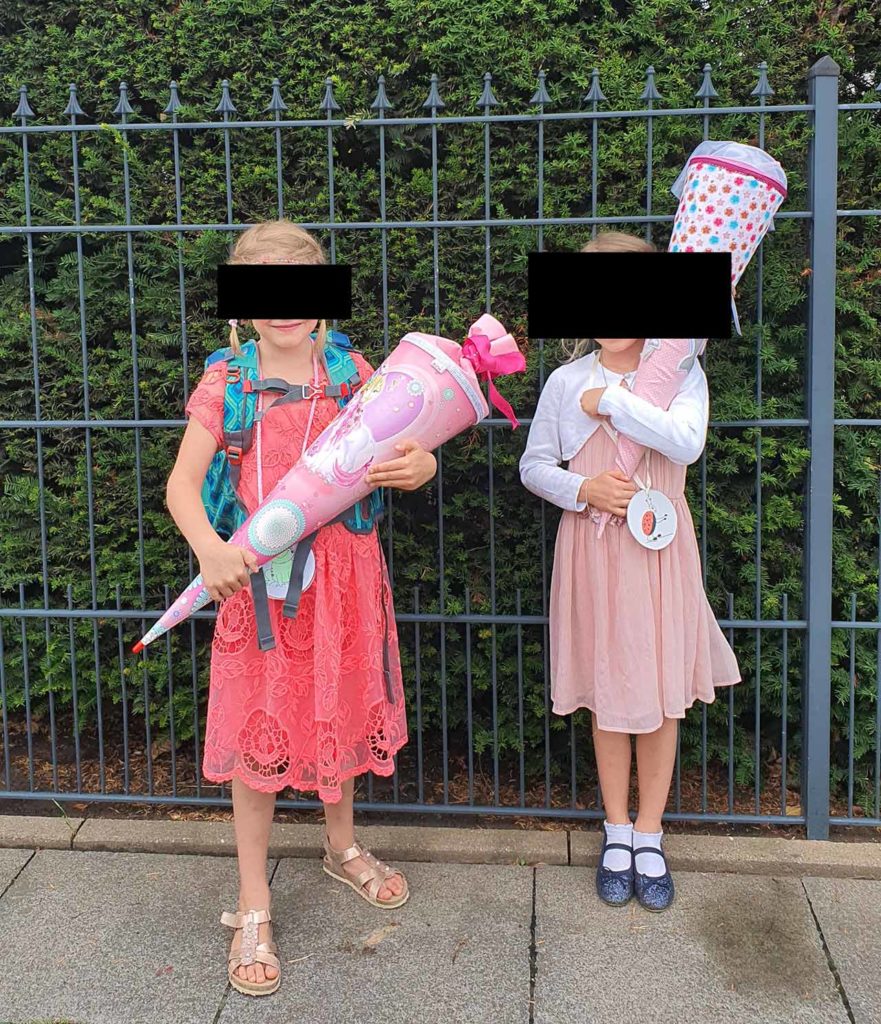 Schüler mit Schultüte