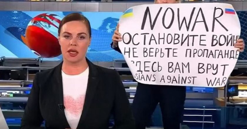 Auf dem Foto sehen Sie den Protest im Russischen Fernsehen am 14.03.2022