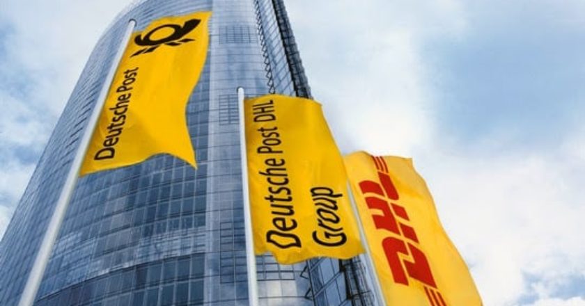 Auf dem Foto sehen Sie das DHL - Deutsche Post Gebäude in Bonn