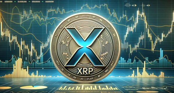 XRP-Logo vor einem aufsteigenden Kursdiagramm, das den jüngsten 400 %igen Anstieg der Kryptowährung veranschaulicht.